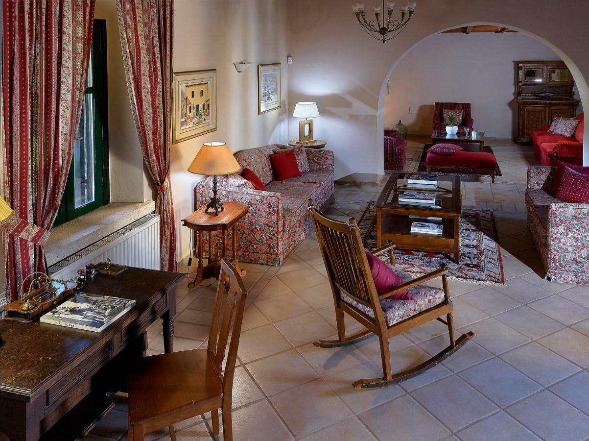Castello Villa Daphnes - Private Pool & Whirlpool Dhafnes 외부 사진