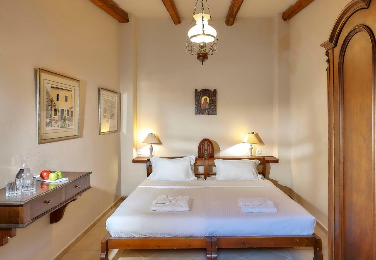 Castello Villa Daphnes - Private Pool & Whirlpool Dhafnes 외부 사진